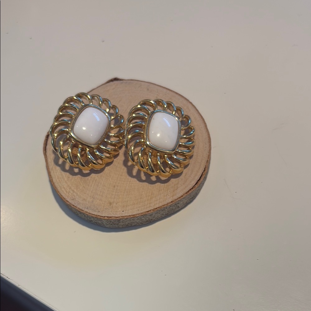 Trifari Gold and White Teardrop Filigree Earrings with Central Stone